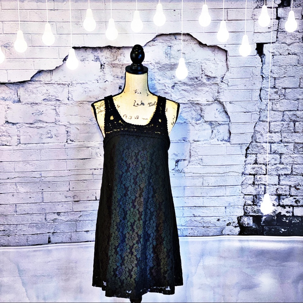 Twenty One Black Mixed Lace Swing Dress